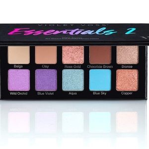 Violet Voss eyeshadow palette